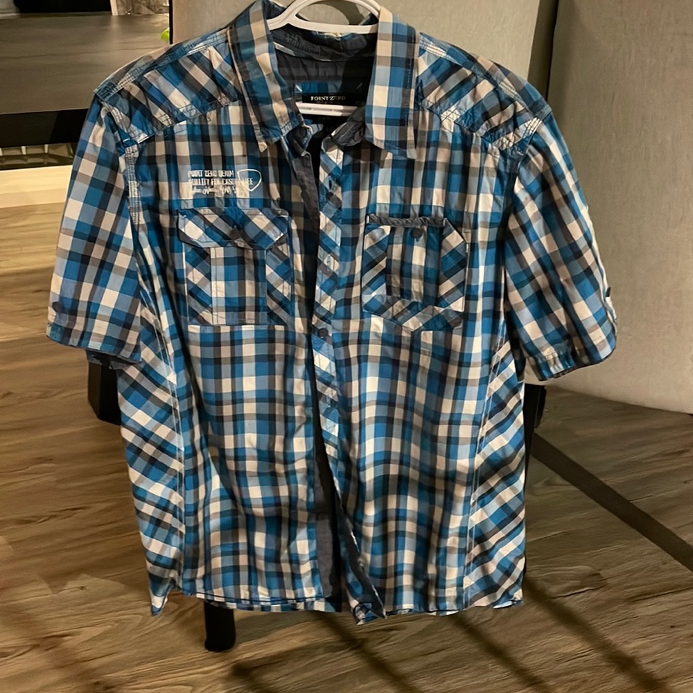 Point zero Large, great shape nice shirt